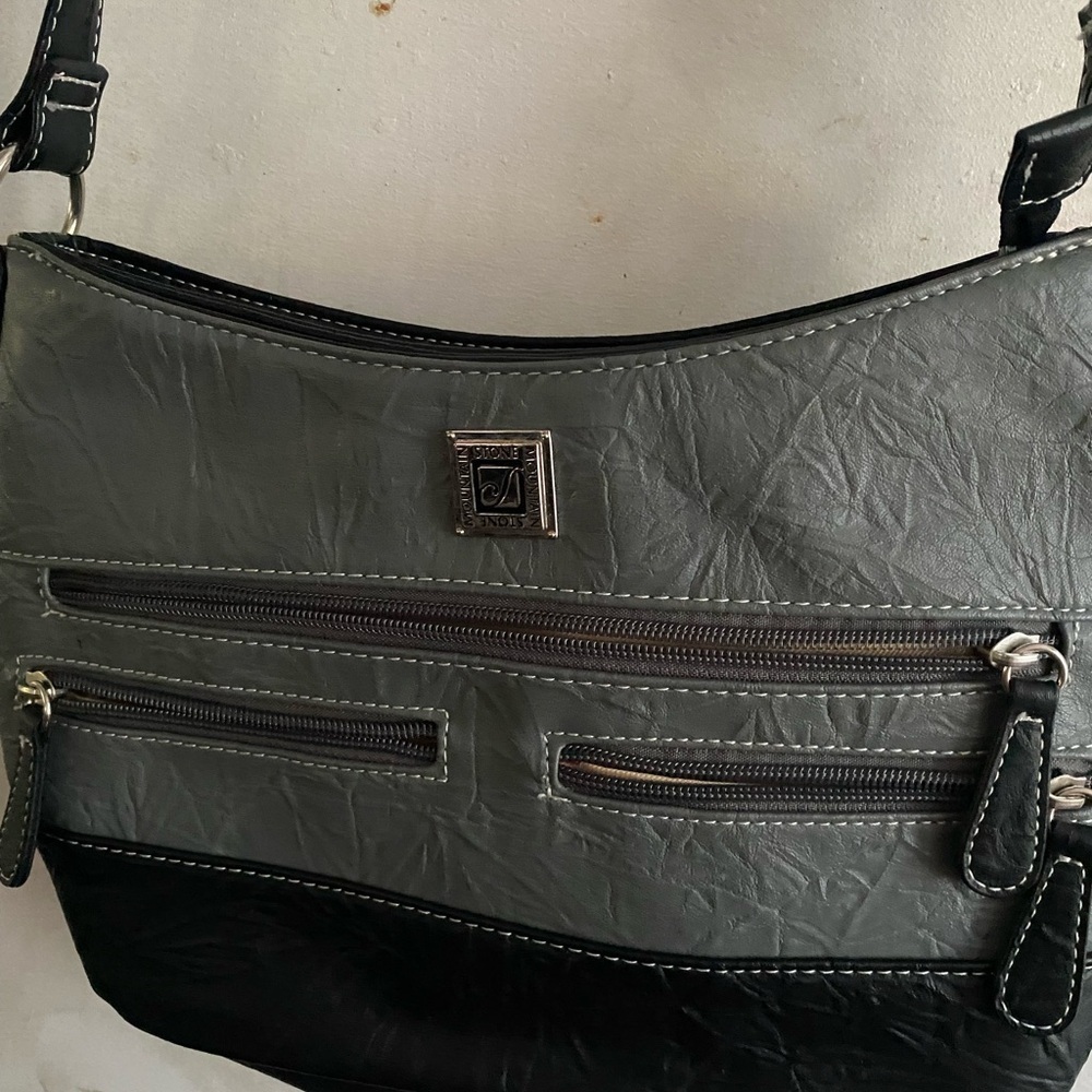 Stone Mountain Accessories Gray Crossbody Bag with Adjustable Strap - Picture 2 of 5